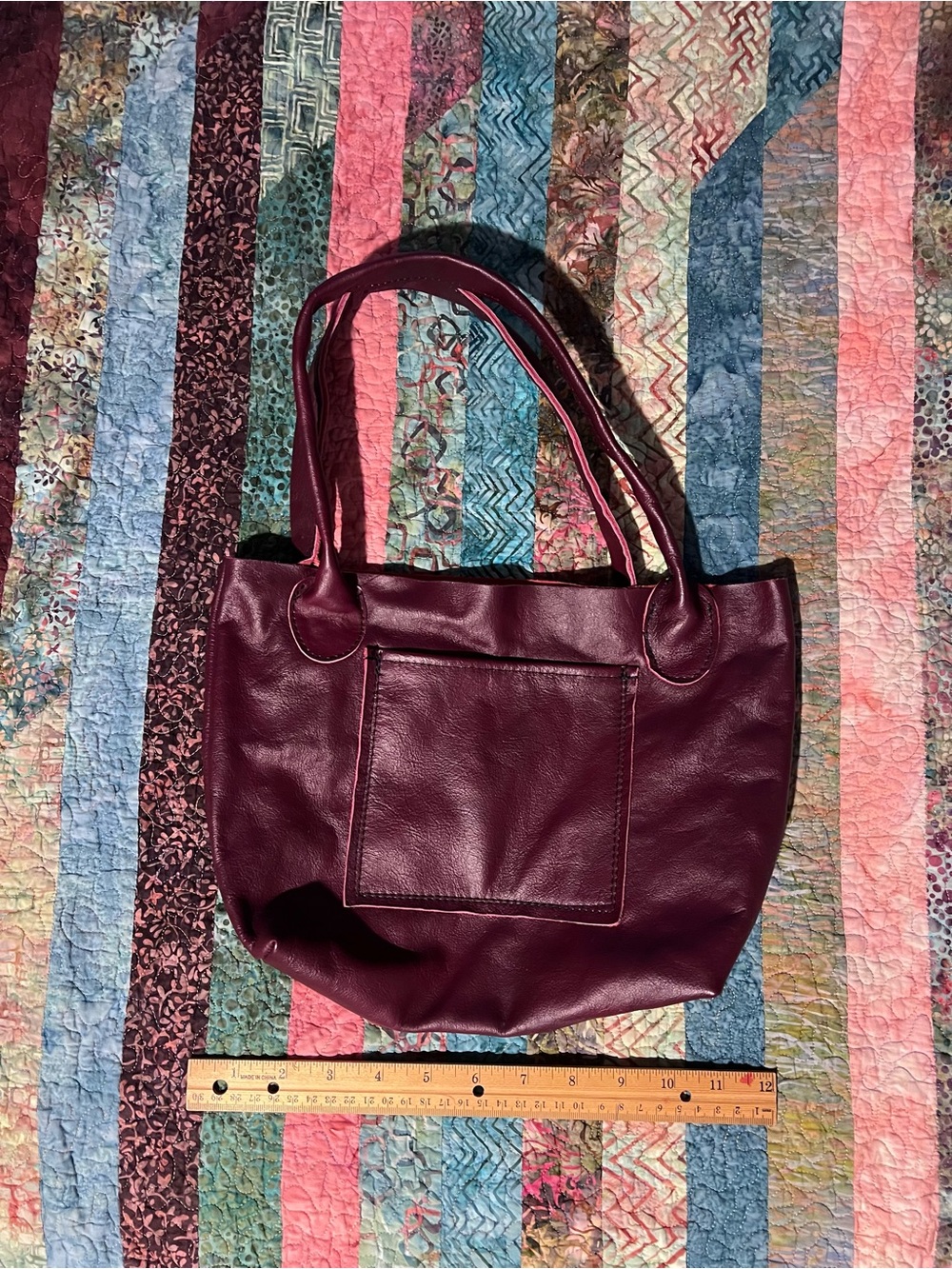Classic Leather Tote Bag in Deep Plum - Picture 2 of 3